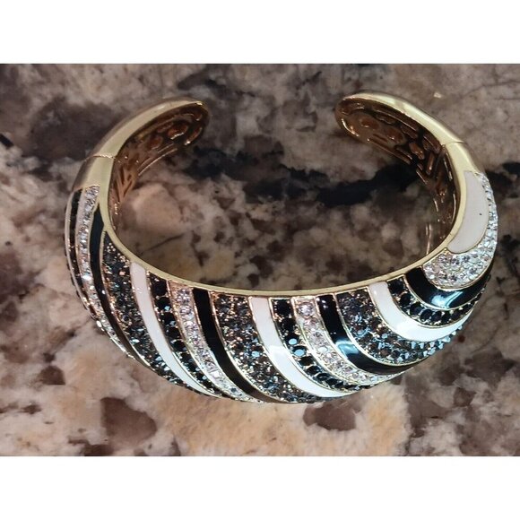 STUNNING, Akkad Black Green White Drop Dead Gorgeous SPARKLING Bangle Bracelet - Picture 7 of 16